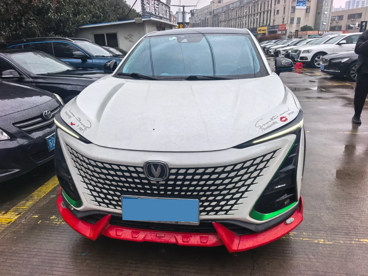 2021 ChangAn UNI-T 1.5T 180HP L4 7DCT,autocango,china used car exporter,china ev exporter,chinese used car exporter,chinese used ev exporter