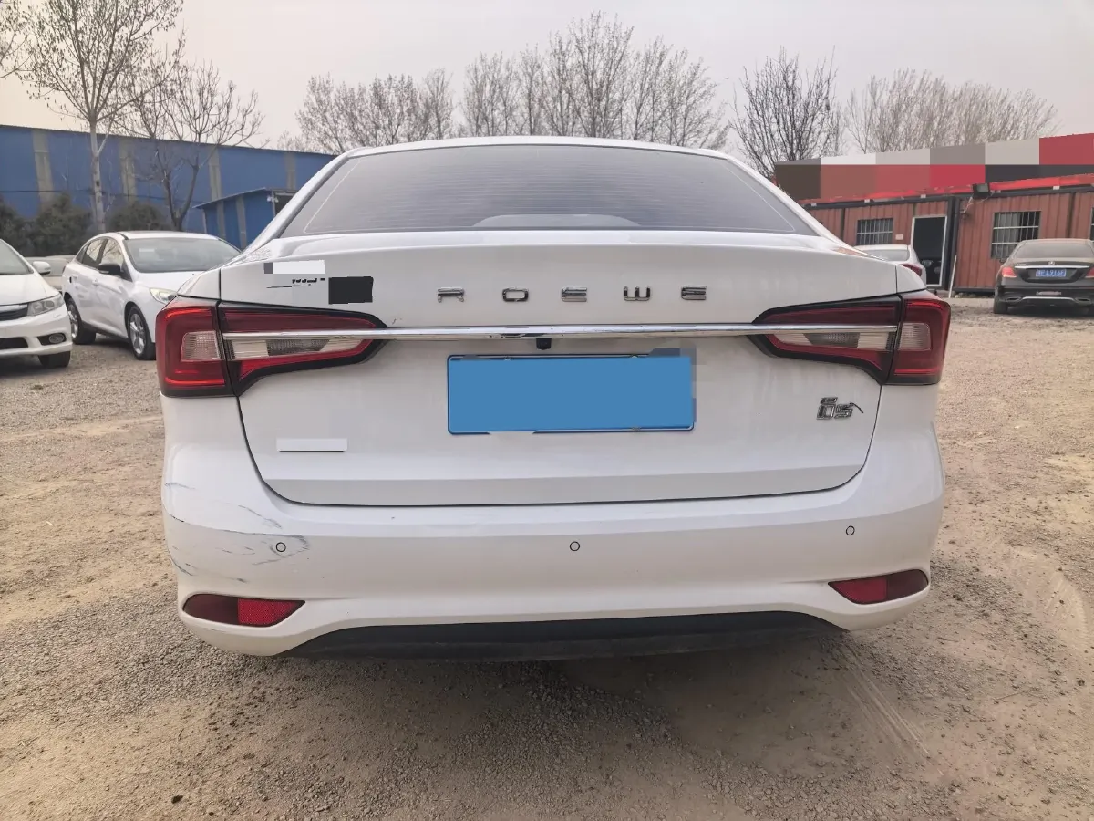 2019 Roewe i5 1.5L 120HP L4 5MT,autocango,china used car exporter,china ev exporter,chinese used car exporter,chinese used ev exporter
