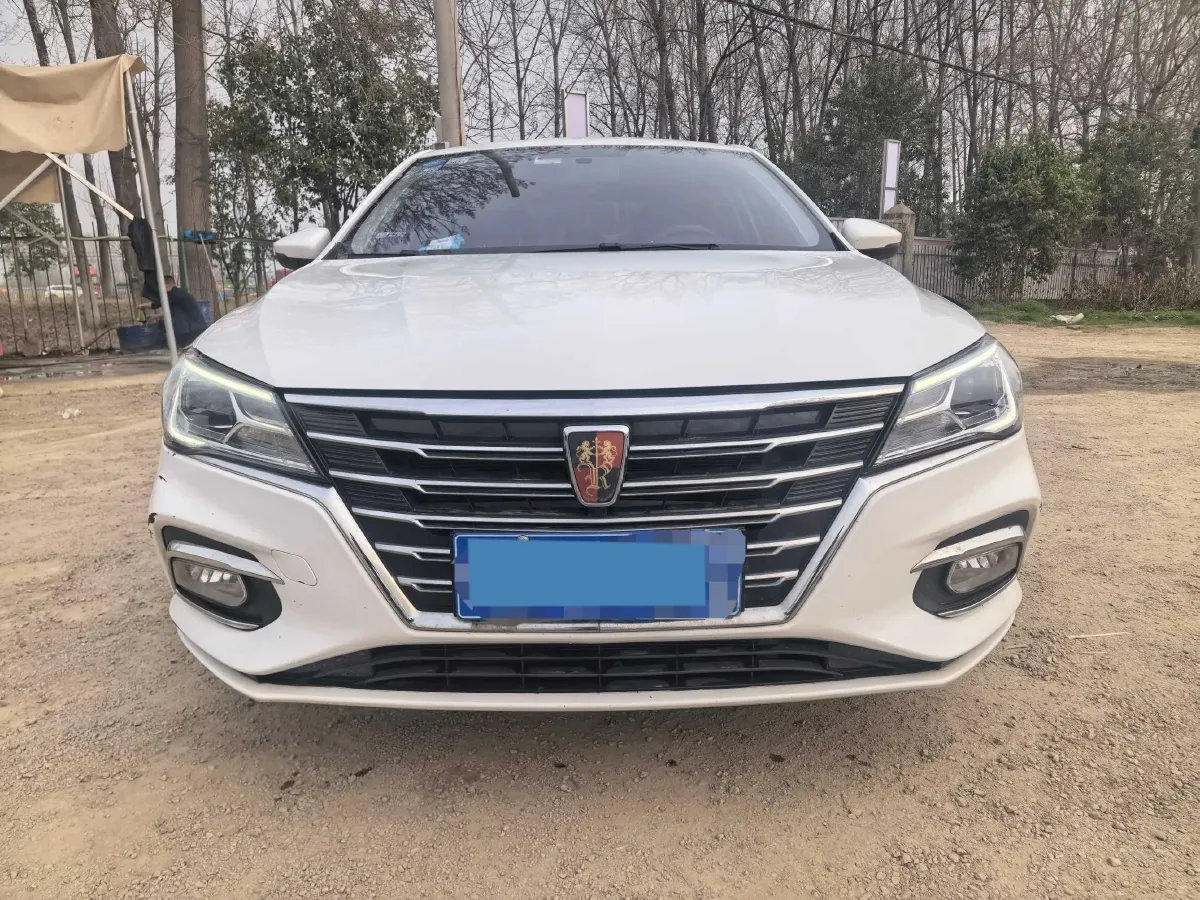 2019 Roewe i5 1.5L 120HP L4 5MT,autocango,china used car exporter,china ev exporter,chinese used car exporter,chinese used ev exporter