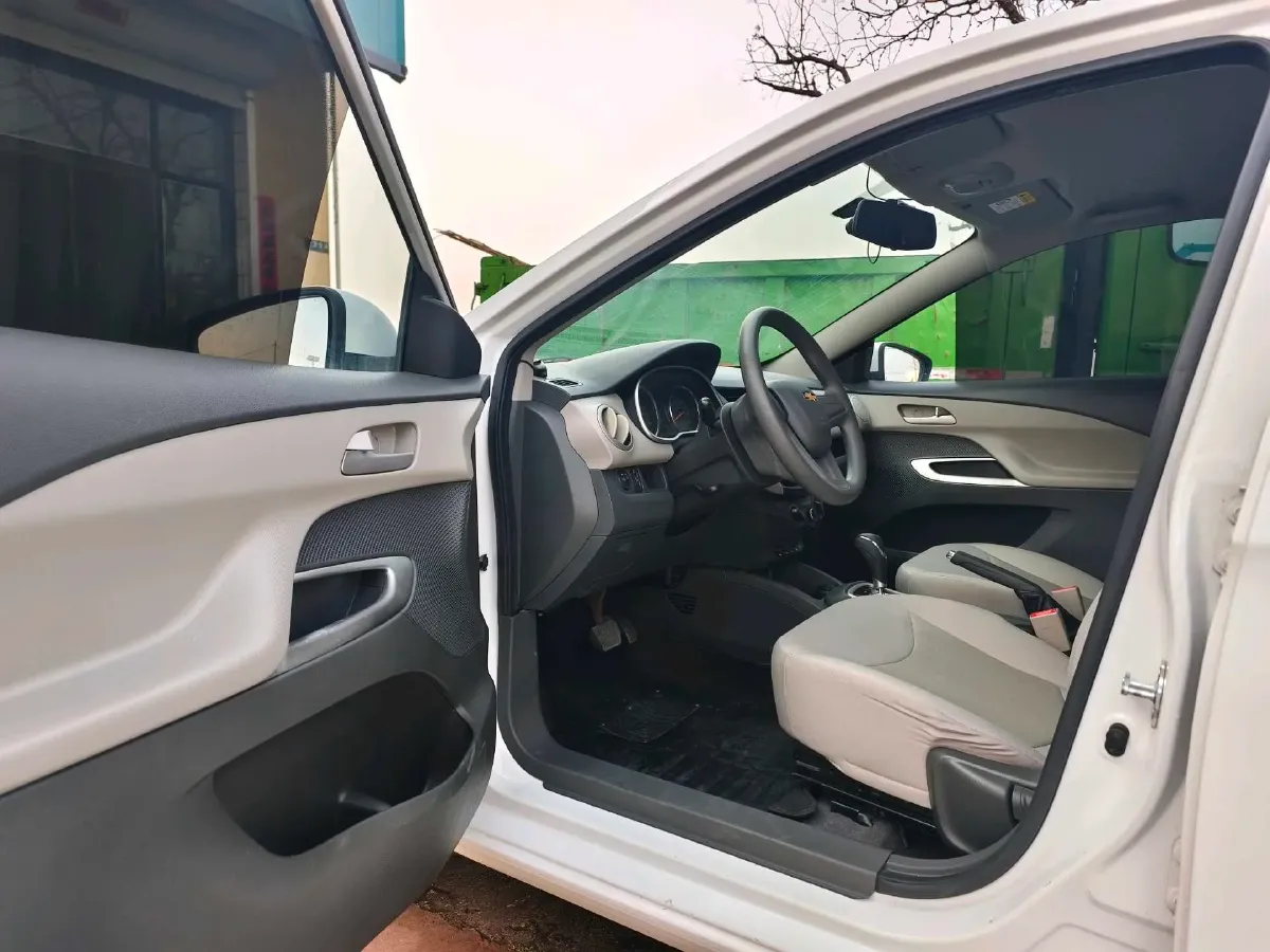 2018 Chery Tiggo 3 1.6L 126HP L4 5MT,autocango,china used car exporter,china ev exporter,chinese used car exporter,chinese used ev exporter