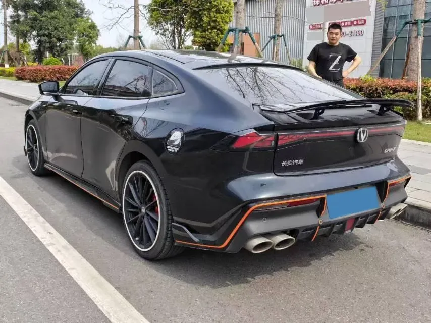 2023 ChangAn UNI-V 1.5T 188HP L4 7DCT,autocango,china used car exporter,china ev exporter,chinese used car exporter,chinese used ev exporter