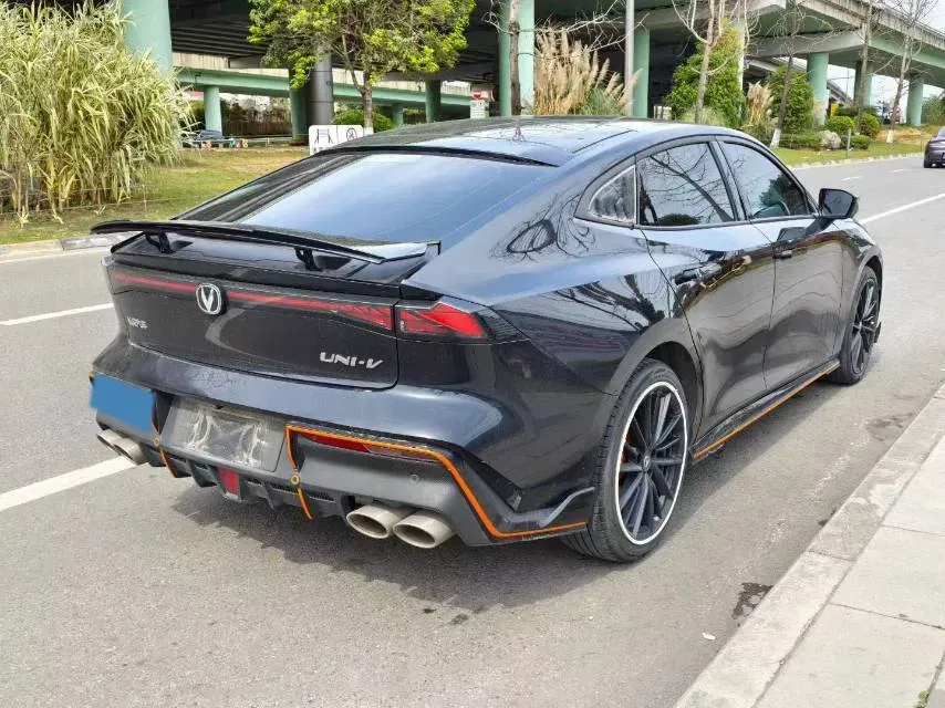 2023 ChangAn UNI-V 1.5T 188HP L4 7DCT,autocango,china used car exporter,china ev exporter,chinese used car exporter,chinese used ev exporter