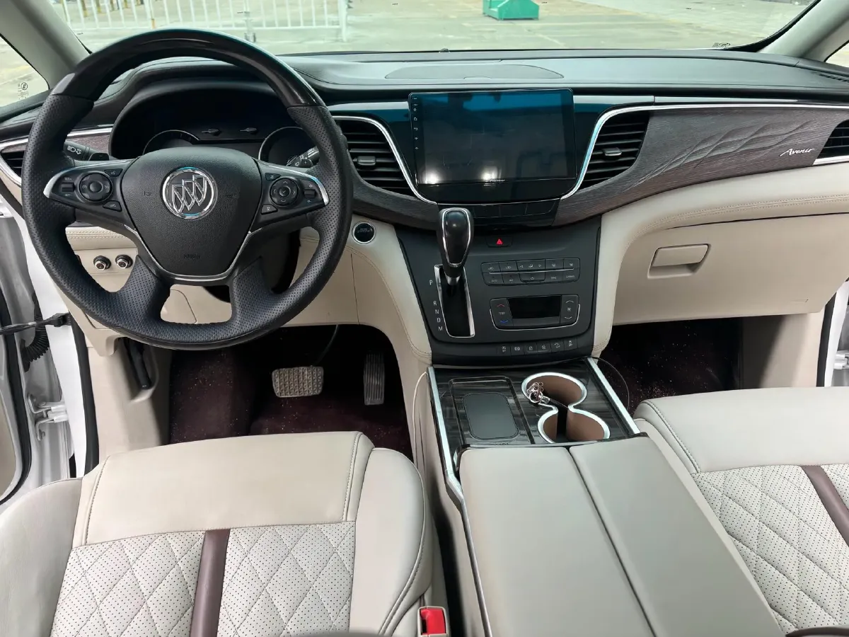 2018 Buick GL8 2.0T 260HP L4 6AT,autocango,china used car exporter,china ev exporter,chinese used car exporter,chinese used ev exporter