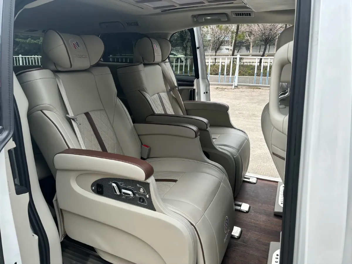 2018 Buick GL8 2.0T 260HP L4 6AT,autocango,china used car exporter,china ev exporter,chinese used car exporter,chinese used ev exporter