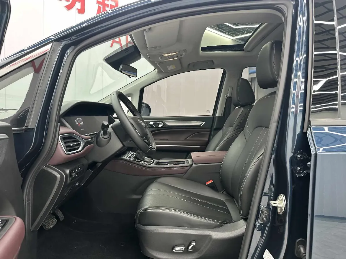 2021 GAC Trumpchi M6 1.5T 169HP L4 6AT,autocango,china used car exporter,china ev exporter,chinese used car exporter,chinese used ev exporter