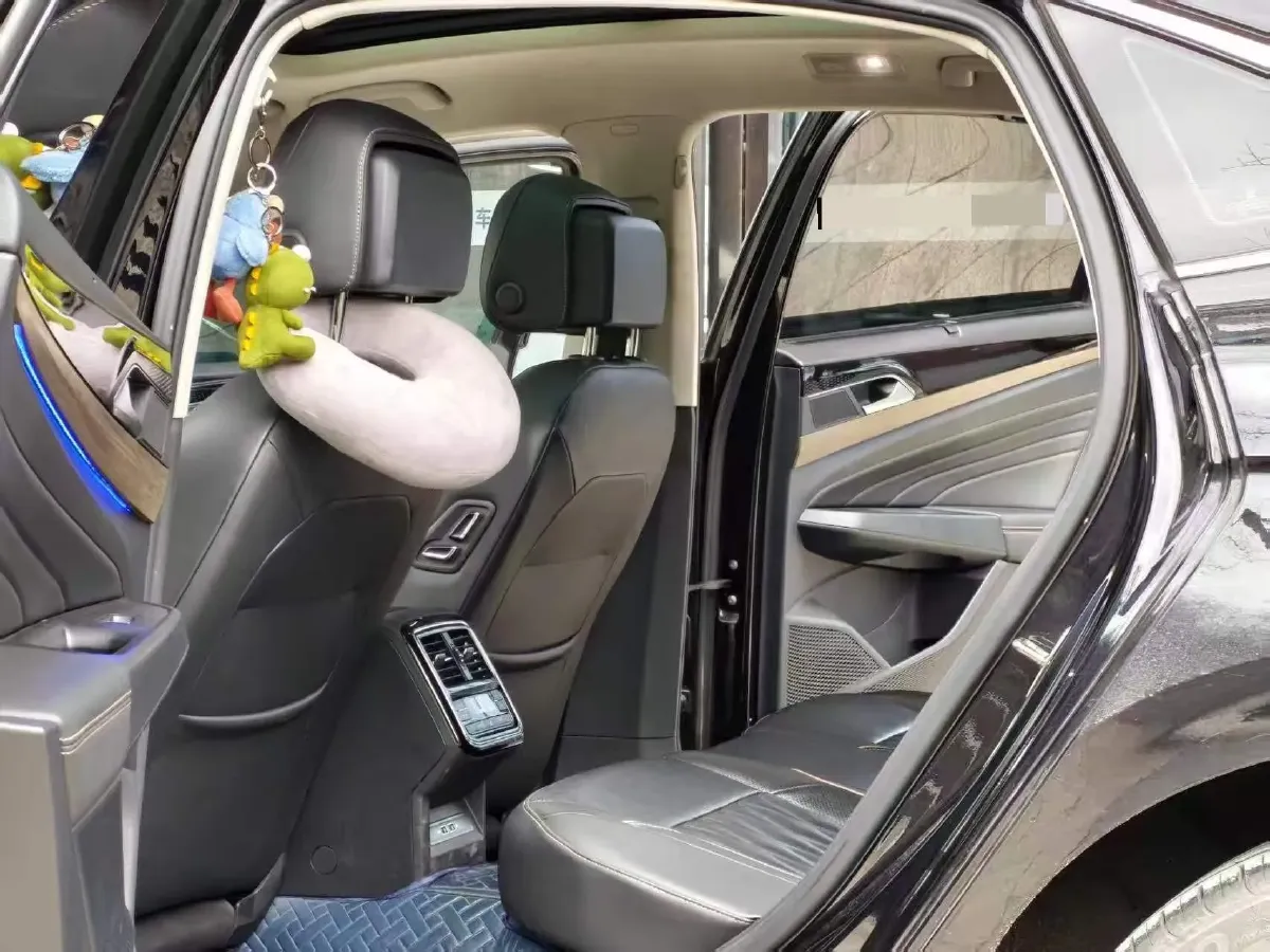 2019 Volvo V40 1.5T 152HP L4 6AT,autocango,china used car exporter,china ev exporter,chinese used car exporter,chinese used ev exporter