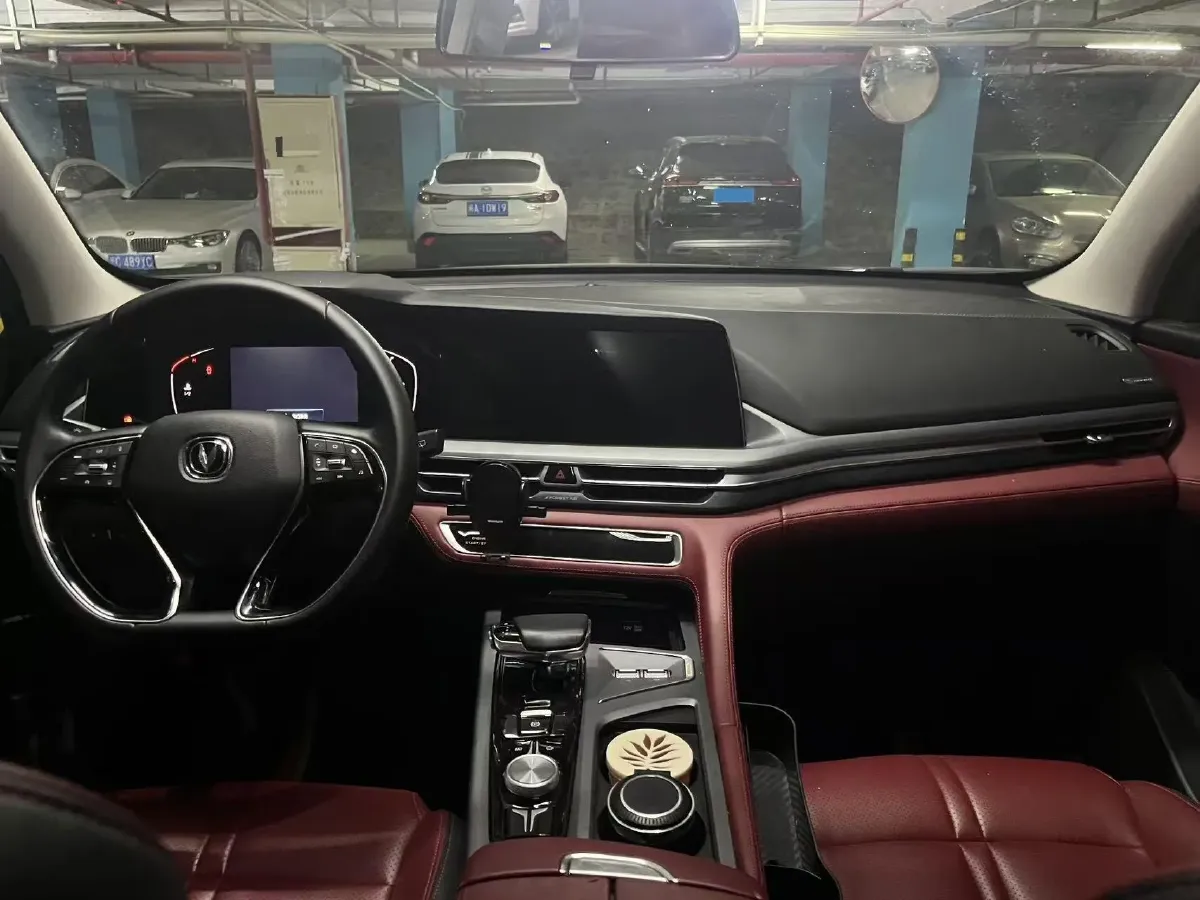 2022 ChangAn CS75 Plus 1.5T 178HP L4 6AT,autocango,china used car exporter,china ev exporter,chinese used car exporter,chinese used ev exporter