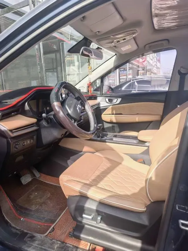 2022 Venucia T60 1.6L 126HP L4 CVT,autocango,china used car exporter,china ev exporter,chinese used car exporter,chinese used ev exporter