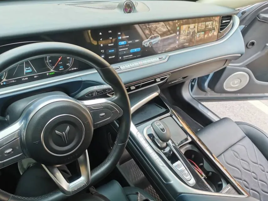 2021 Voyah FREE Range Extended 109HP REEV 33KWH,autocango,china used car exporter,china ev exporter,chinese used car exporter,chinese used ev exporter