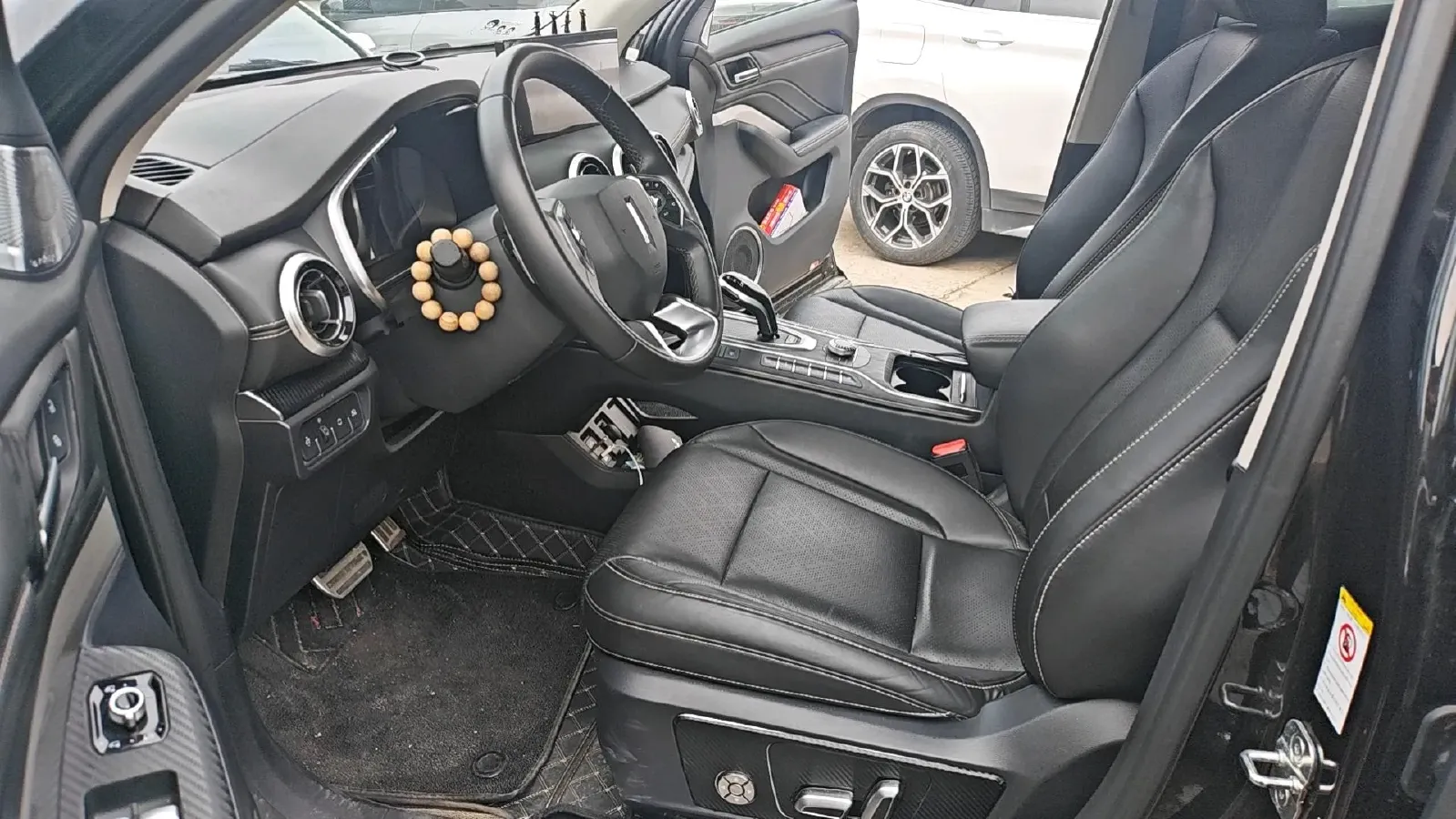 2018 WEY VV6 2.0T 197HP L4 7DCT,autocango,china used car exporter,china ev exporter,chinese used car exporter,chinese used ev exporter