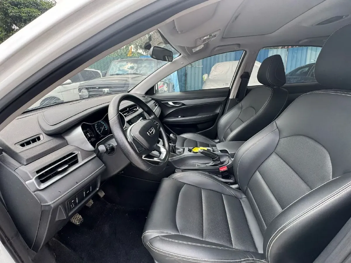 2020 Geely Emgrand 1.5L 109HP L4 5MT,autocango,china used car exporter,china ev exporter,chinese used car exporter,chinese used ev exporter