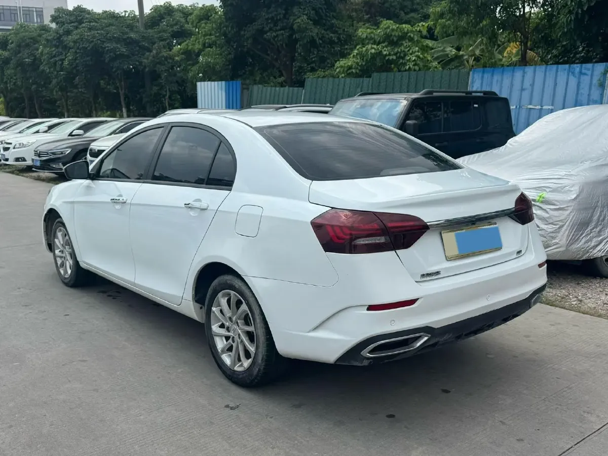 2020 Geely Emgrand 1.5L 109HP L4 5MT,autocango,china used car exporter,china ev exporter,chinese used car exporter,chinese used ev exporter