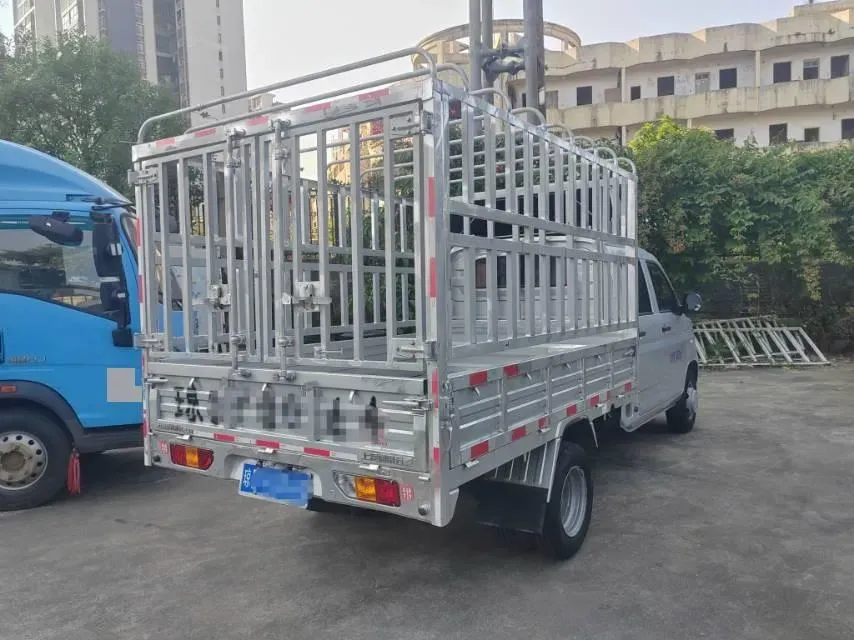 2023 WuLing RongGuang New Truck 2.0L 136HP L4 5MT,autocango,china used car exporter,china ev exporter,chinese used car exporter,chinese used ev exporter