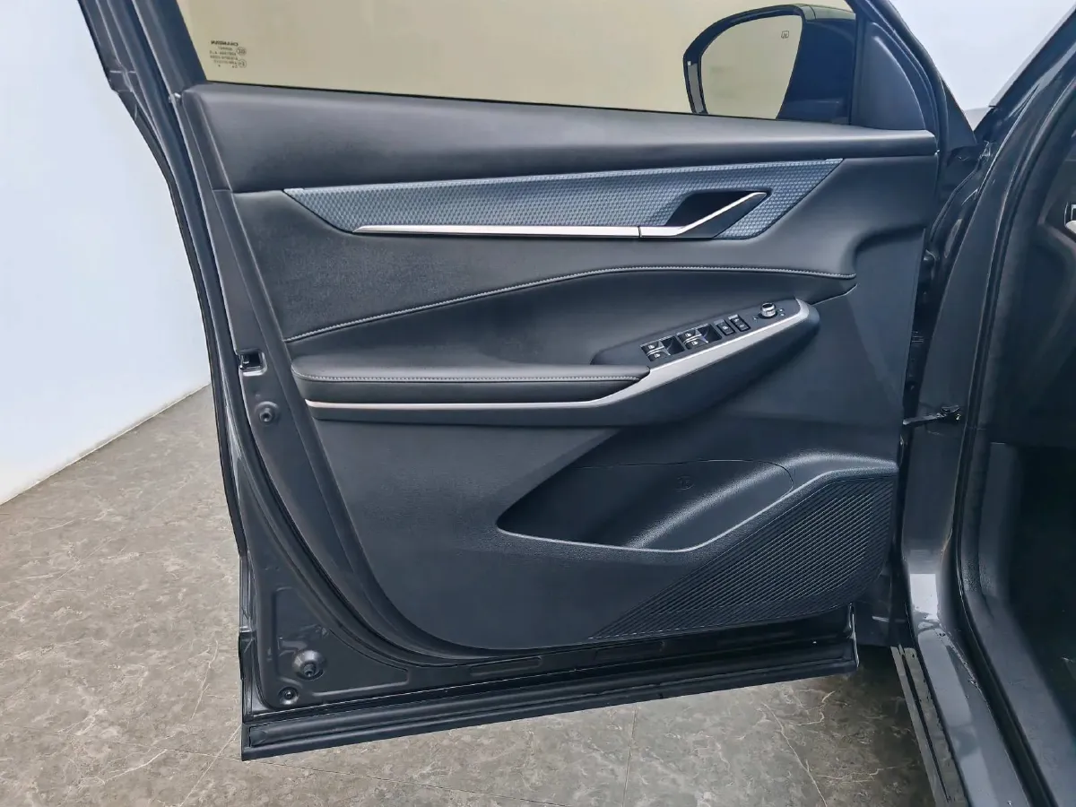 2024 ChangAn CS75 Plus 1.5T 188HP L4 8AT,autocango,china used car exporter,china ev exporter,chinese used car exporter,chinese used ev exporter