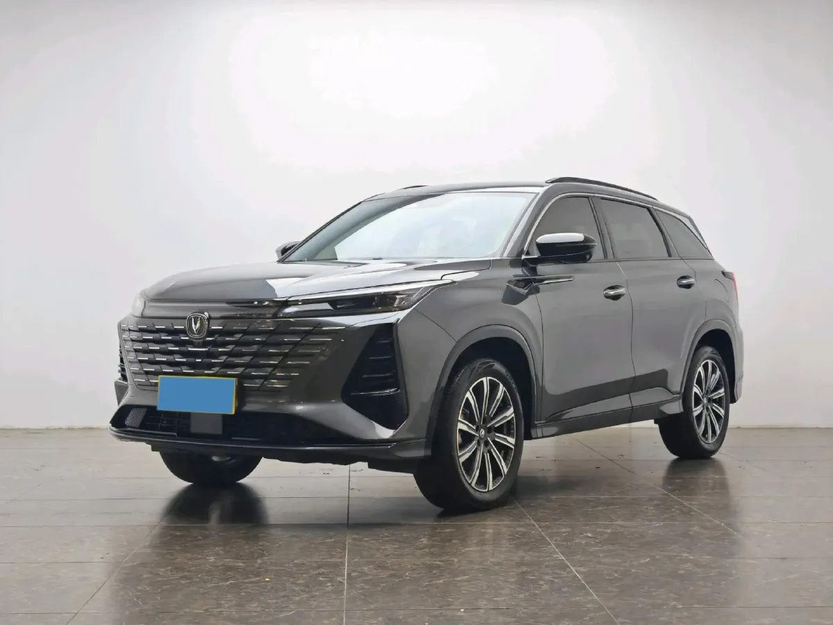 2024 ChangAn CS75 Plus 1.5T 188HP L4 8AT,autocango,china used car exporter,china ev exporter,chinese used car exporter,chinese used ev exporter