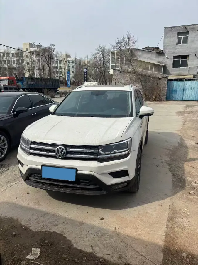 2019 MINI MINI 1.5T 102HP L3 7DCT,autocango,china used car exporter,china ev exporter,chinese used car exporter,chinese used ev exporter