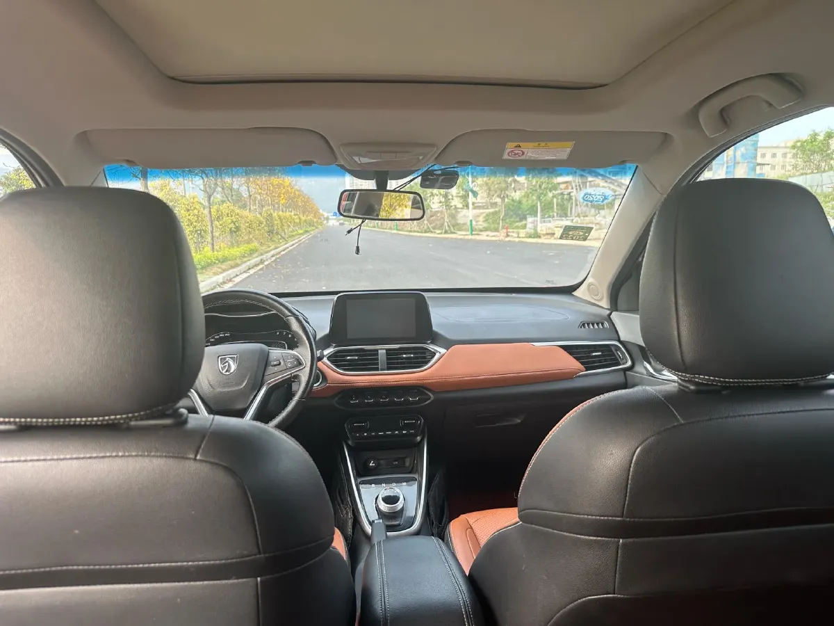 2018 KaiYi E3 1.6L 110HP L4 5MT,autocango,china used car exporter,china ev exporter,chinese used car exporter,chinese used ev exporter