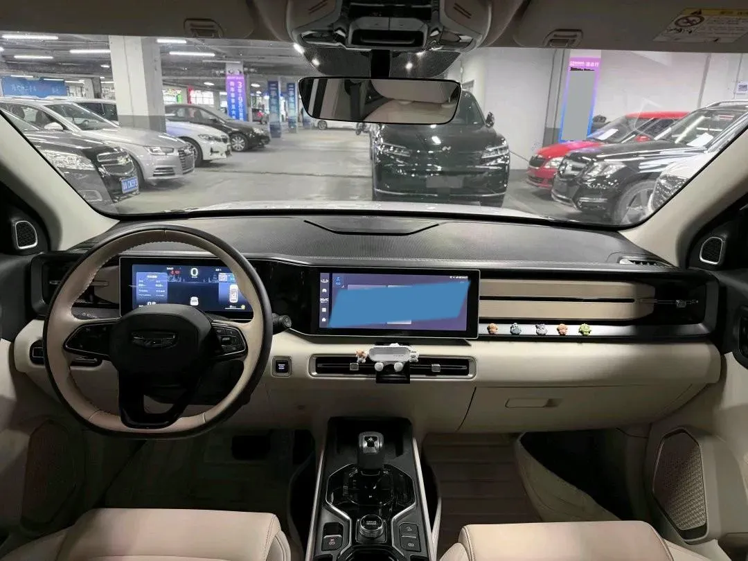 2023 Geely ICON 1.5T 181HP L4 7DCT,autocango,china used car exporter,china ev exporter,chinese used car exporter,chinese used ev exporter