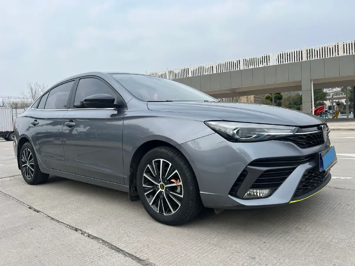 2021 Roewe i5 1.5L 120HP L4 5MT,autocango,china used car exporter,china ev exporter,chinese used car exporter,chinese used ev exporter