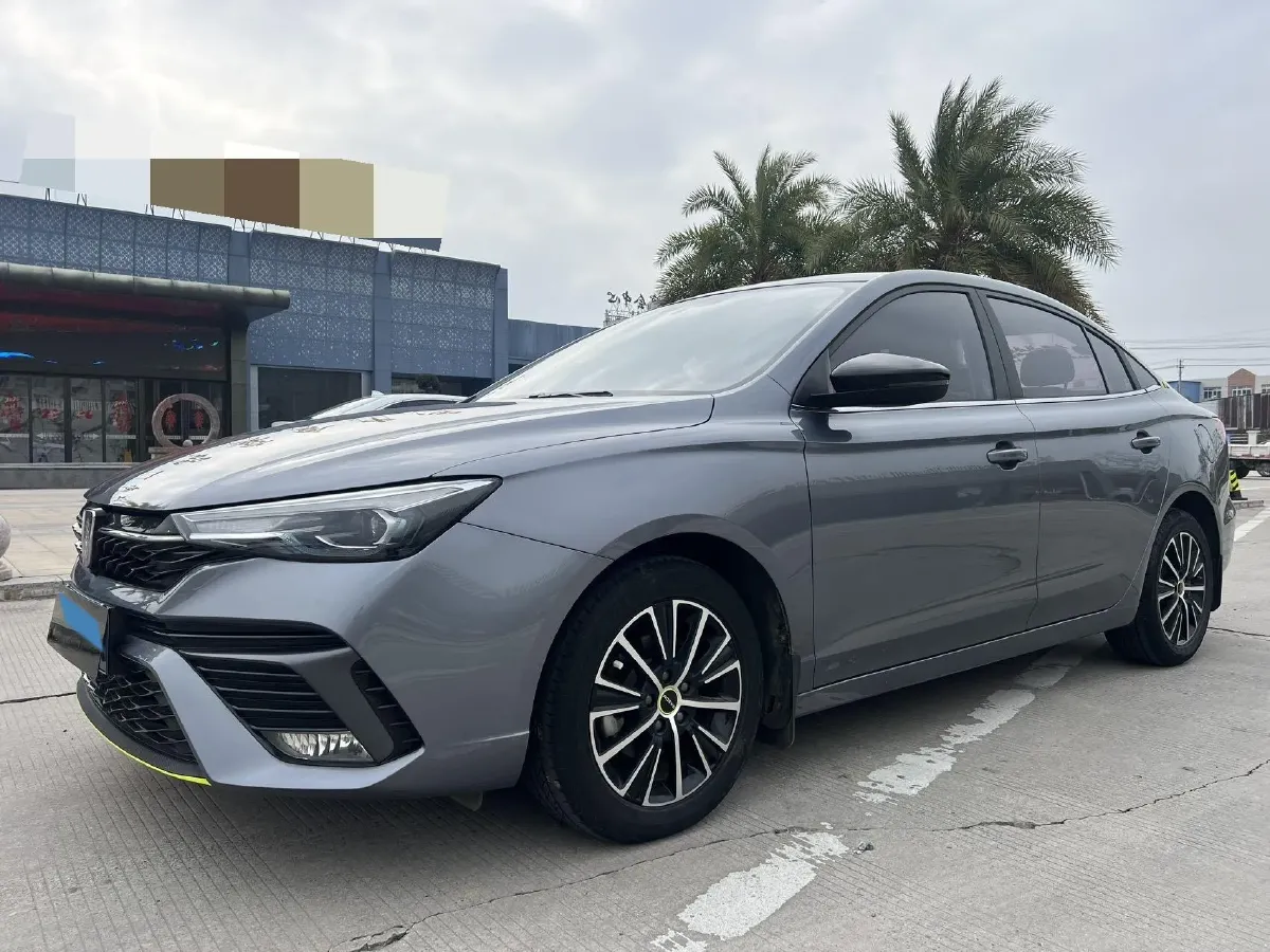 2021 Roewe i5 1.5L 120HP L4 5MT,autocango,china used car exporter,china ev exporter,chinese used car exporter,chinese used ev exporter