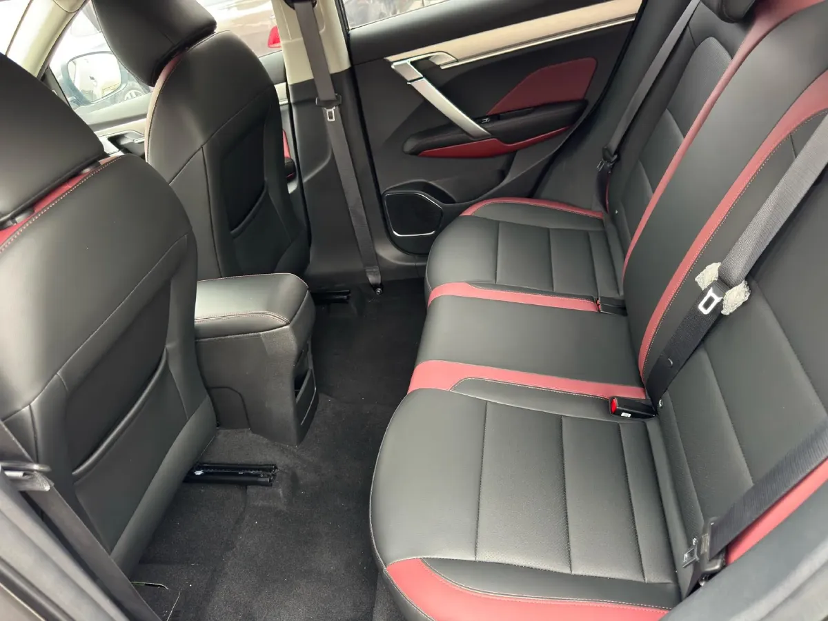 2021 Geely Coolray 1.4T 141HP L4 6DCT,autocango,china used car exporter,china ev exporter,chinese used car exporter,chinese used ev exporter