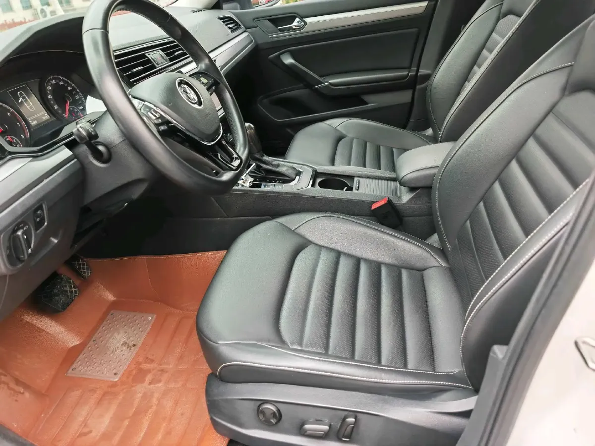 2019 Volkswagen Passat 1.4T 150HP L4 7DCT,autocango,china used car exporter,china ev exporter,chinese used car exporter,chinese used ev exporter