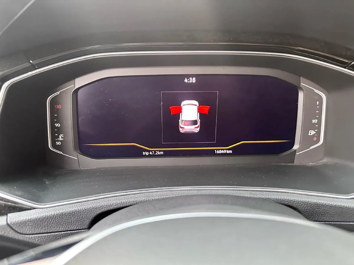 2022 Volkswagen T-Roc 1.4T 150HP L4 7DCT,autocango,china used car exporter,china ev exporter,chinese used car exporter,chinese used ev exporter