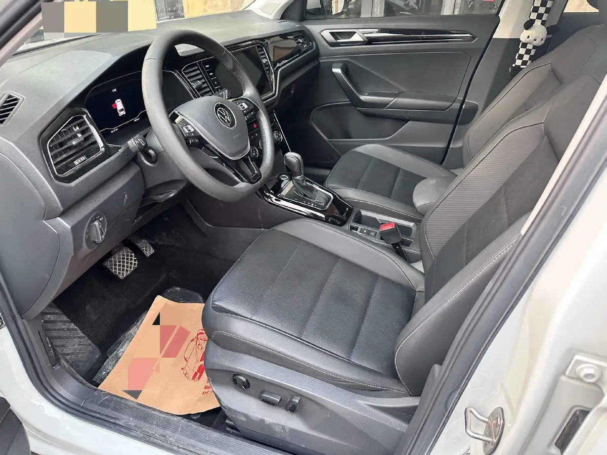 2022 Volkswagen T-Roc 1.4T 150HP L4 7DCT,autocango,china used car exporter,china ev exporter,chinese used car exporter,chinese used ev exporter