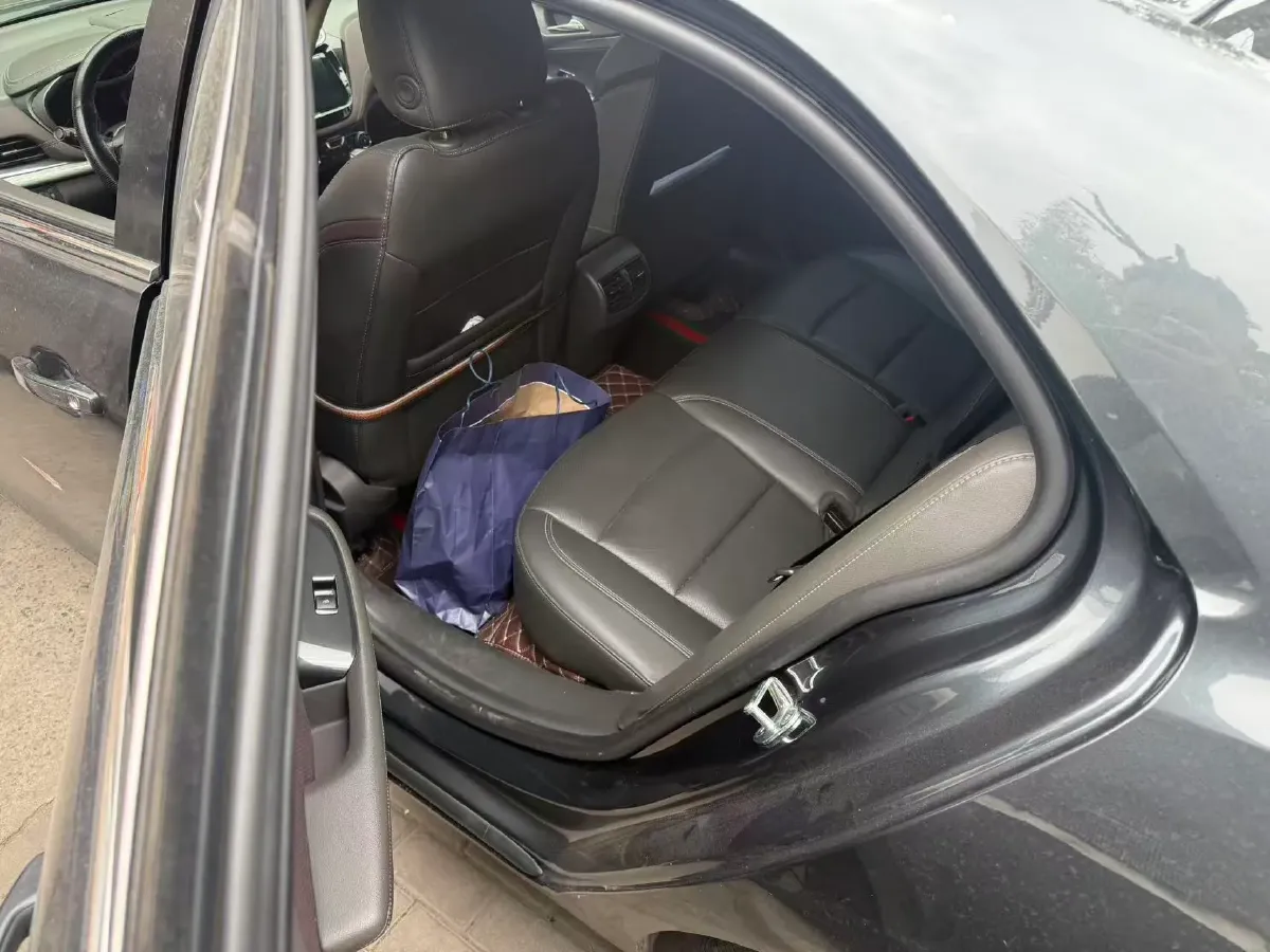 2018 Chevrolet Malibu 1.5T 170HP L4 6AT,autocango,china used car exporter,china ev exporter,chinese used car exporter,chinese used ev exporter