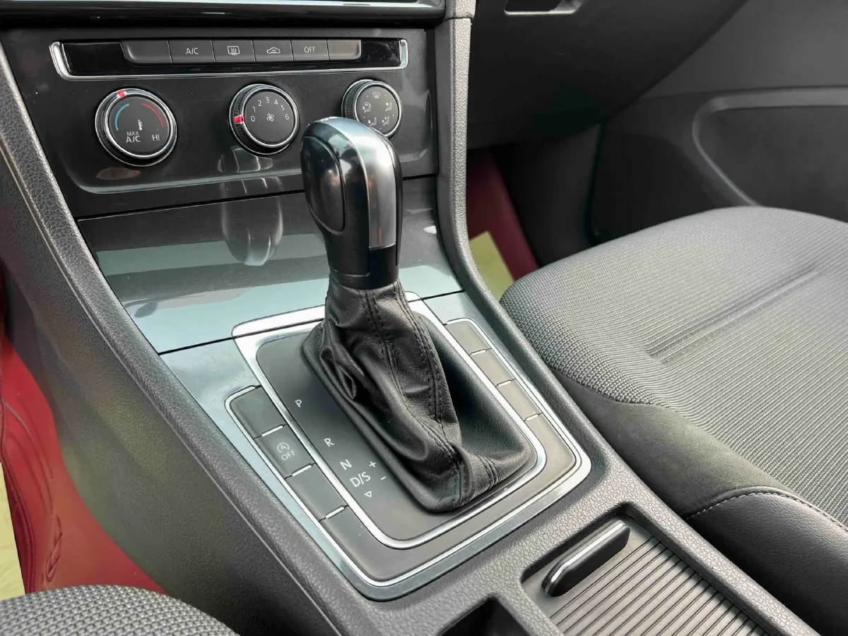 2018 Volkswagen Golf 1.4T 131HP L4 7DCT,autocango,china used car exporter,china ev exporter,chinese used car exporter,chinese used ev exporter