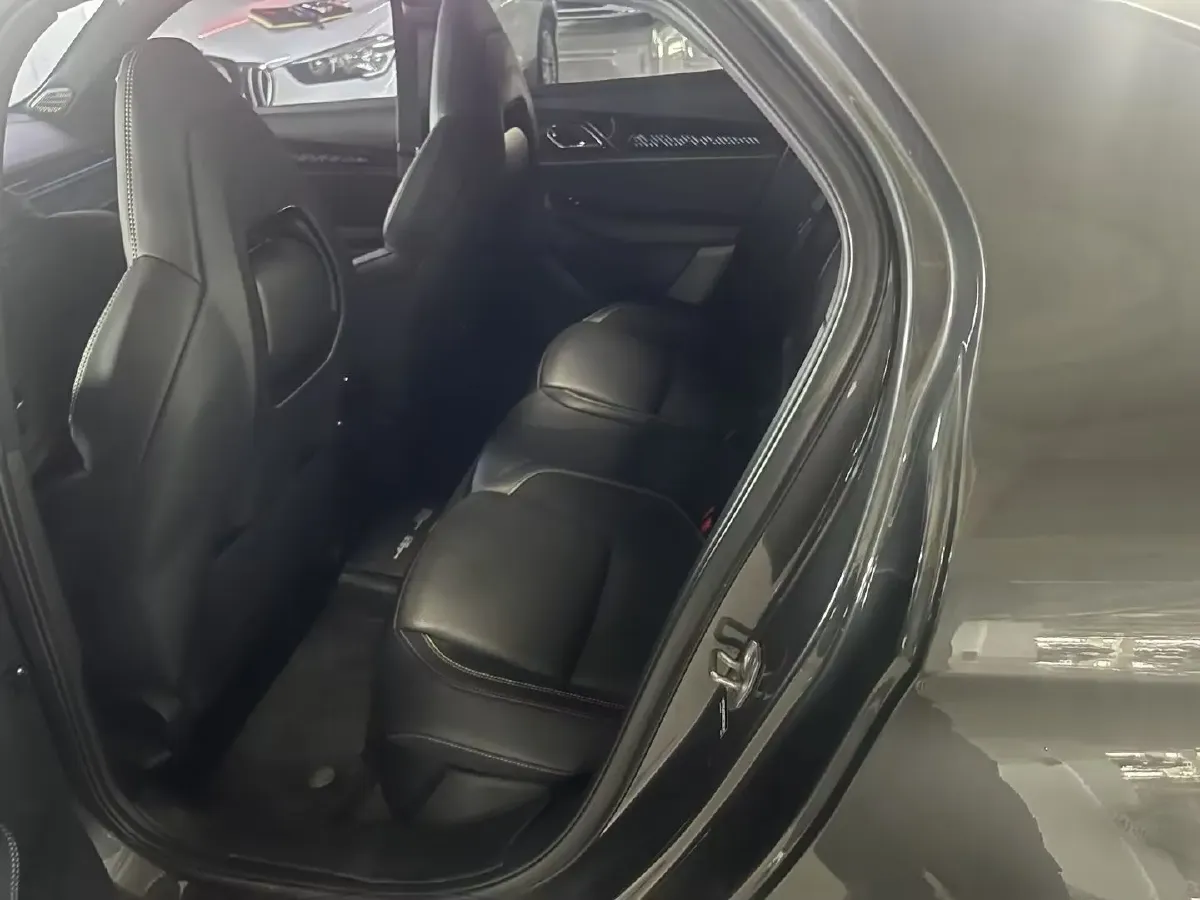 2023 MAXUS G50 1.5T 181HP L4 7DCT,autocango,china used car exporter,china ev exporter,chinese used car exporter,chinese used ev exporter