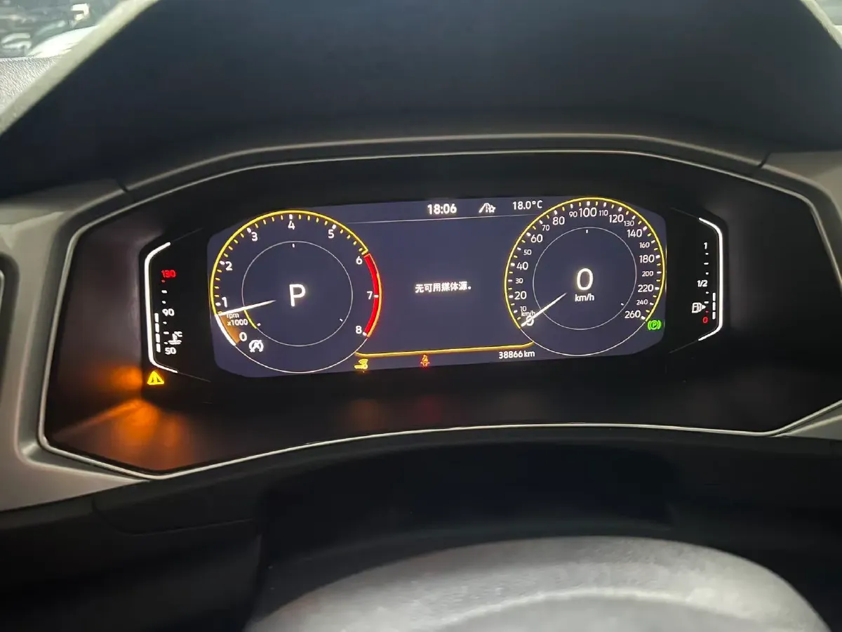 2022 Volkswagen T-Roc 1.4T 150HP L4 7DCT,autocango,china used car exporter,china ev exporter,chinese used car exporter,chinese used ev exporter