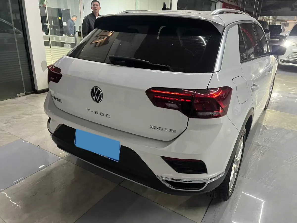 2022 Volkswagen T-Roc 1.4T 150HP L4 7DCT,autocango,china used car exporter,china ev exporter,chinese used car exporter,chinese used ev exporter