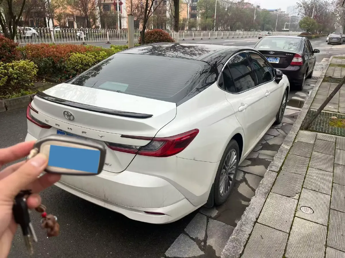 2024 Toyota Camry 2.0L 152HP L4 E-CVT Hybrid,autocango,china used car exporter,china ev exporter,chinese used car exporter,chinese used ev exporter