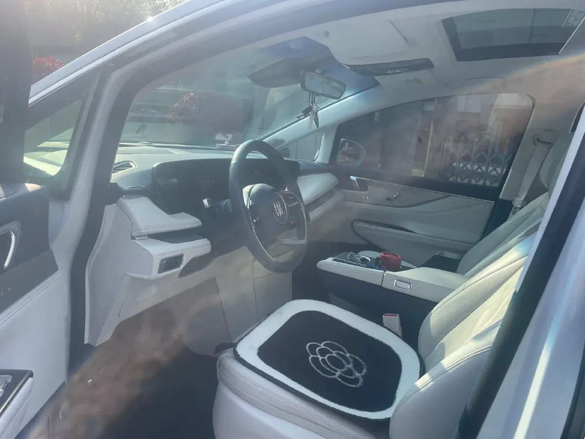 2024 Buick GL8 1.5T 180HP L4 2DHT PHEV 24.4KWH,autocango,china used car exporter,china ev exporter,chinese used car exporter,chinese used ev exporter