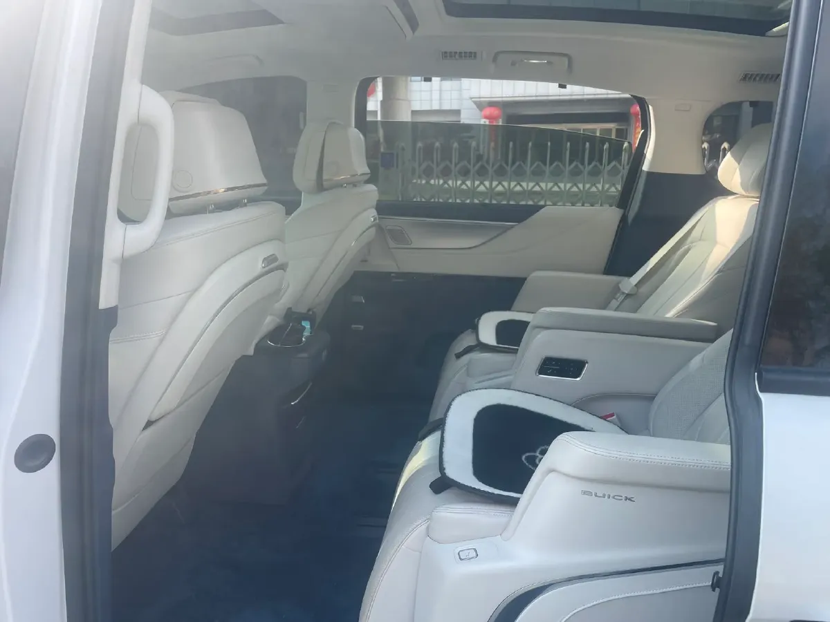 2024 Buick GL8 1.5T 180HP L4 2DHT PHEV 24.4KWH,autocango,china used car exporter,china ev exporter,chinese used car exporter,chinese used ev exporter