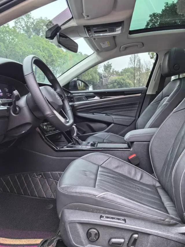 2023 Volkswagen Passat 2.0T 186HP L4 7DCT,autocango,china used car exporter,china ev exporter,chinese used car exporter,chinese used ev exporter