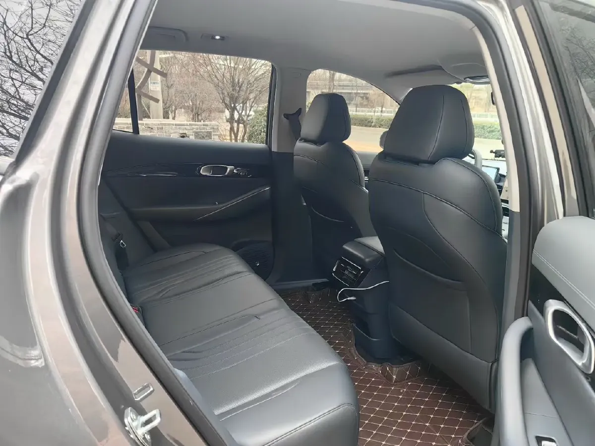 2024 LanDian E5 1.5L 110HP L4 E-CVT PHEV 17.52KWH,autocango,china used car exporter,china ev exporter,chinese used car exporter,chinese used ev exporter