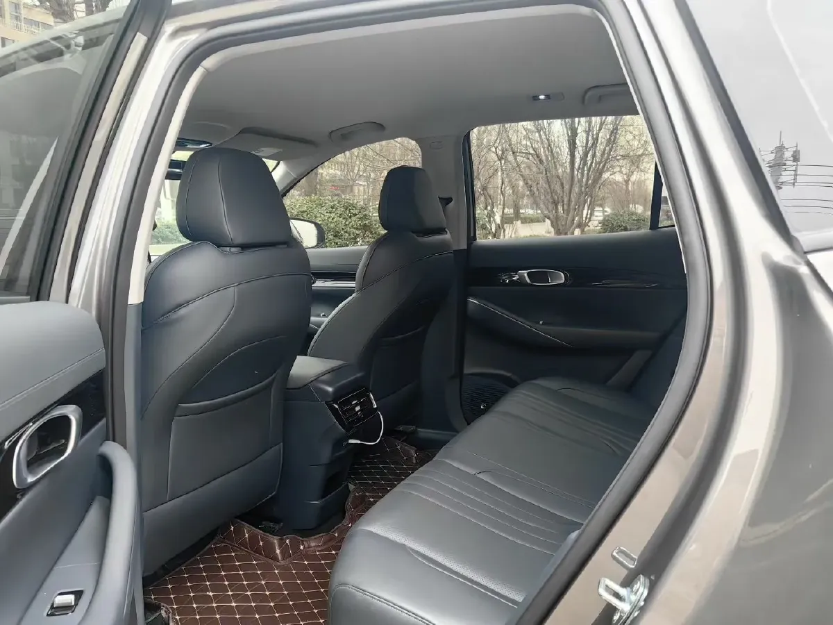 2024 LanDian E5 1.5L 110HP L4 E-CVT PHEV 17.52KWH,autocango,china used car exporter,china ev exporter,chinese used car exporter,chinese used ev exporter