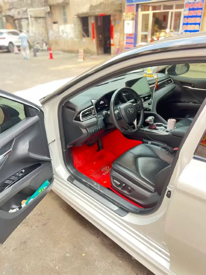 2021 Toyota Camry 2.5L 209HP L4 8AT,autocango,china used car exporter,china ev exporter,chinese used car exporter,chinese used ev exporter