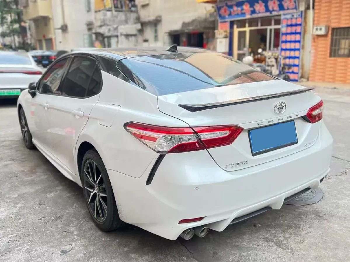 2021 Toyota Camry 2.5L 209HP L4 8AT,autocango,china used car exporter,china ev exporter,chinese used car exporter,chinese used ev exporter