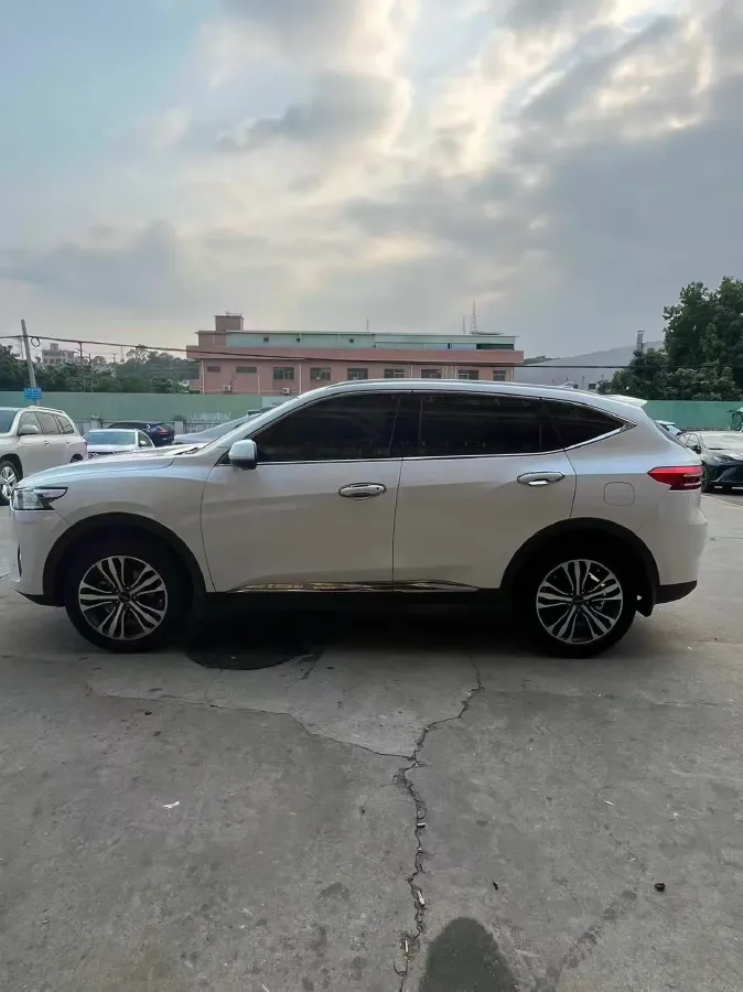 2019 Haval F7 2.0T 197HP L4 7DCT,autocango,china used car exporter,china ev exporter,chinese used car exporter,chinese used ev exporter