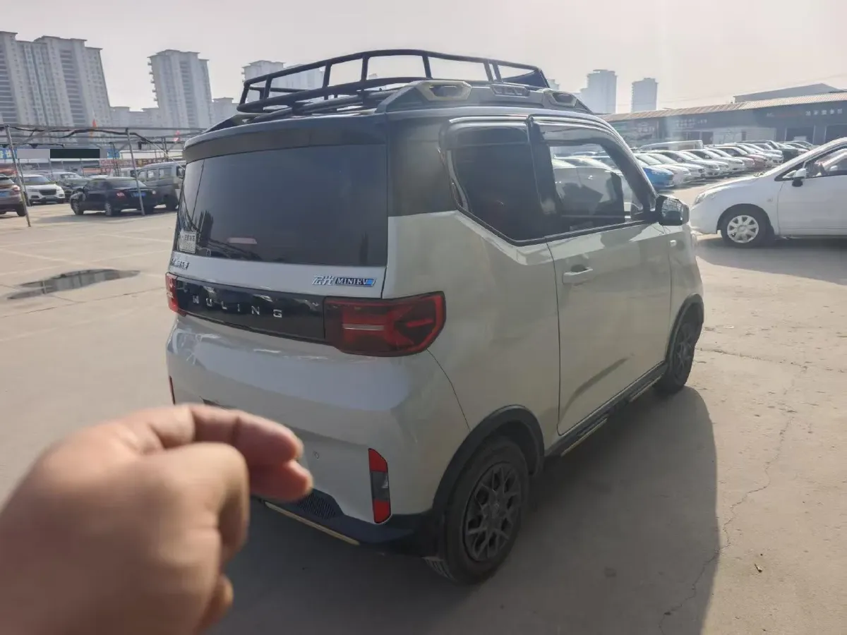 2022 WuLing HongGuang MINI EV BEV 26.5KWH,autocango,china used car exporter,china ev exporter,chinese used car exporter,chinese used ev exporter