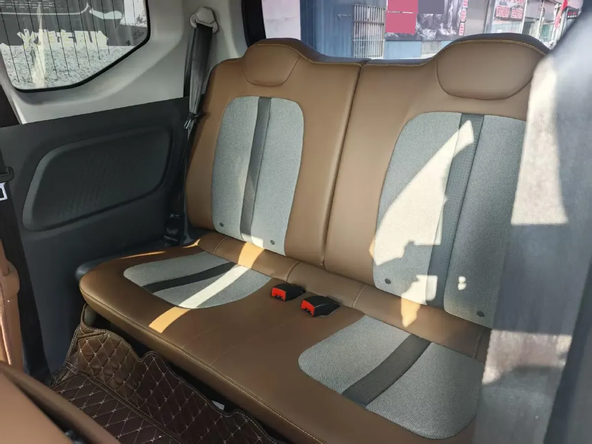 2022 WuLing HongGuang MINI EV BEV 26.5KWH,autocango,china used car exporter,china ev exporter,chinese used car exporter,chinese used ev exporter