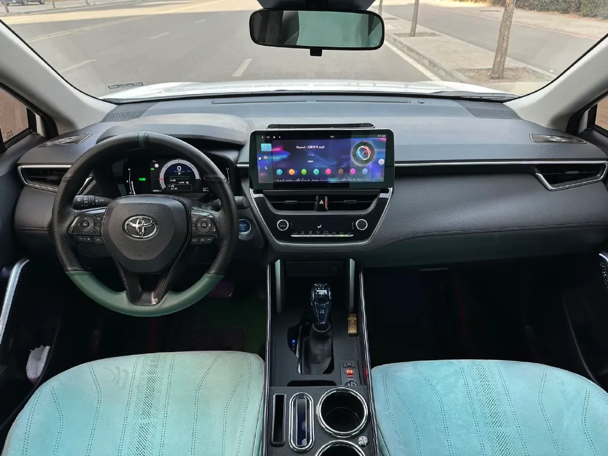 2023 Toyota Corolla Cross 2.0L 152HP L4 E-CVT Hybrid,autocango,china used car exporter,china ev exporter,chinese used car exporter,chinese used ev exporter