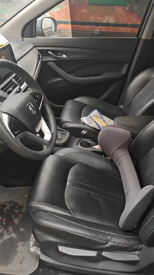 2019 BaoJun 360 1.5L 105HP L4 6MT,autocango,china used car exporter,china ev exporter,chinese used car exporter,chinese used ev exporter