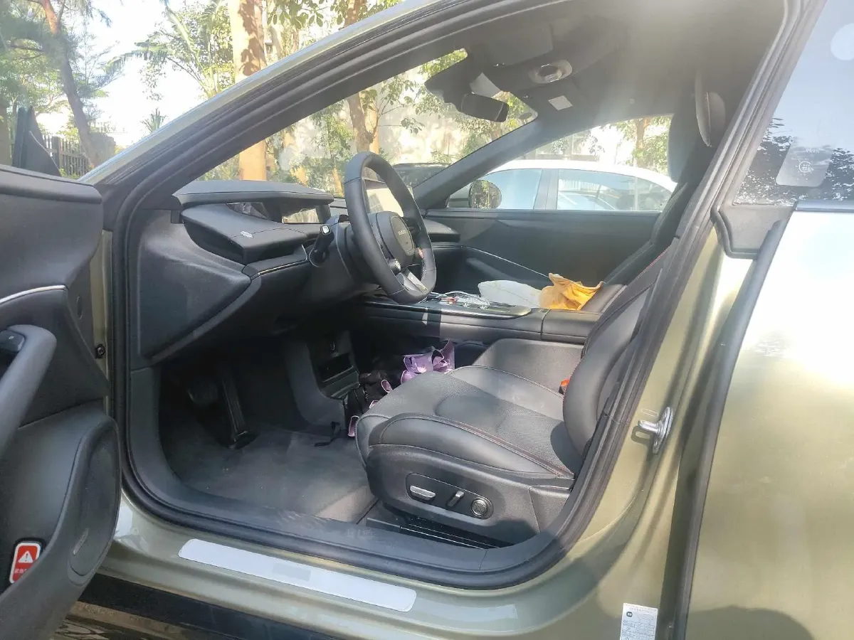 2024 MI SU7 BEV 73.6KWH,autocango,china used car exporter,china ev exporter,chinese used car exporter,chinese used ev exporter