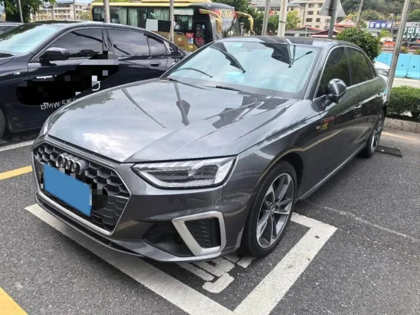 2020 Audi A4L 2.0T 190HP L4 7DCT,autocango,china used car exporter,china ev exporter,chinese used car exporter,chinese used ev exporter