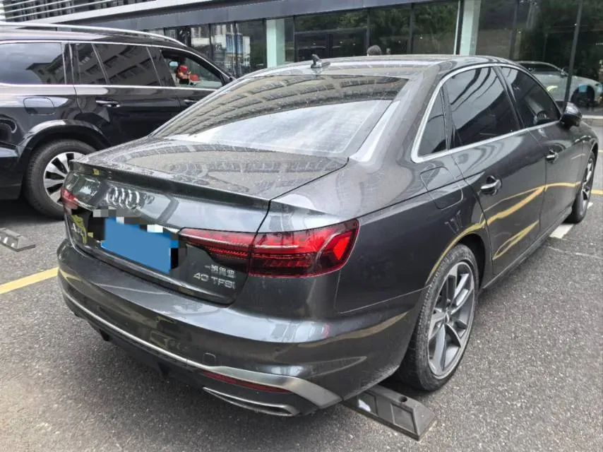 2020 Audi A4L 2.0T 190HP L4 7DCT,autocango,china used car exporter,china ev exporter,chinese used car exporter,chinese used ev exporter