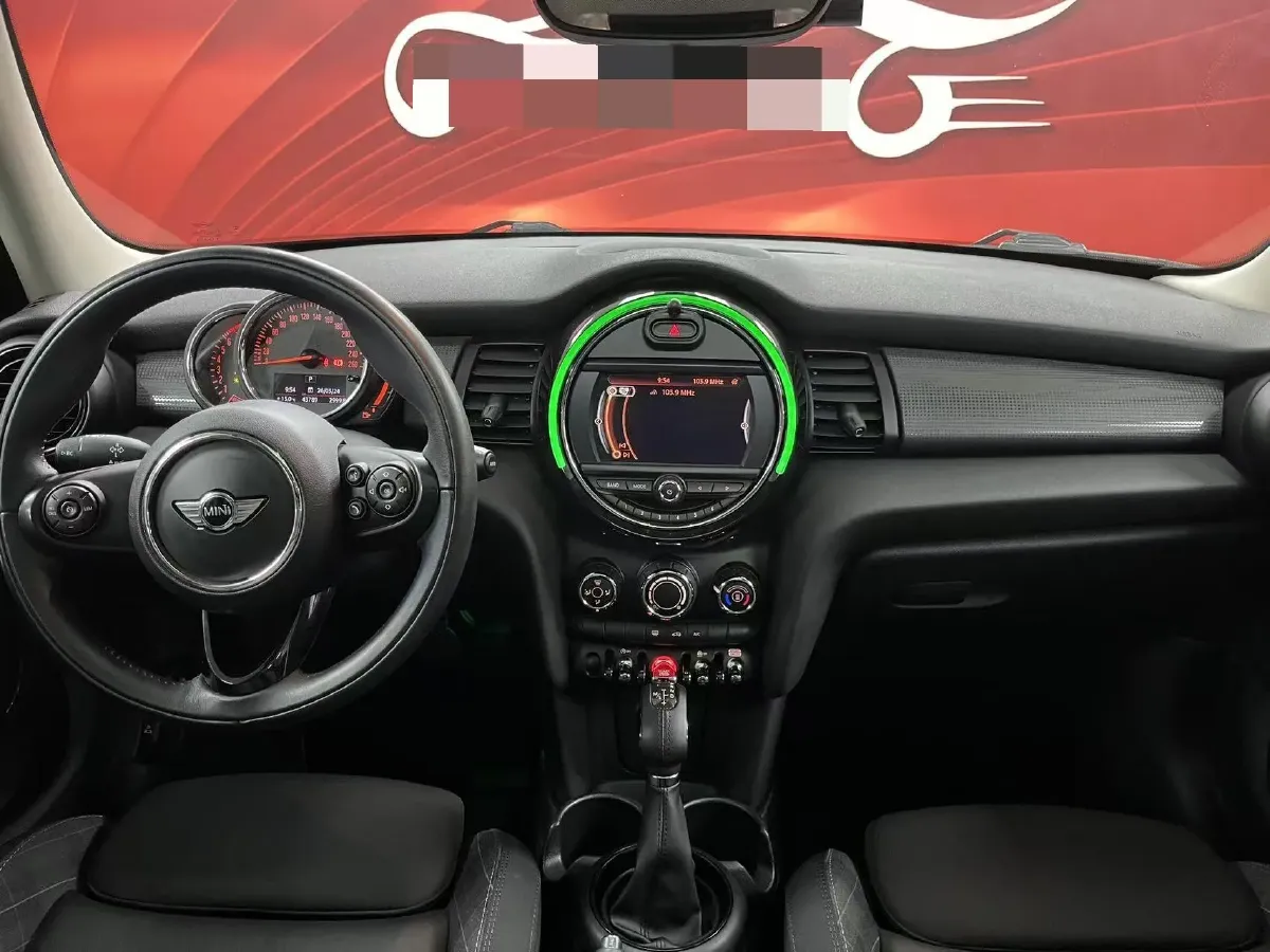 2015 MINI MINI 1.5T 136HP L3 6AT,autocango,china used car exporter,china ev exporter,chinese used car exporter,chinese used ev exporter